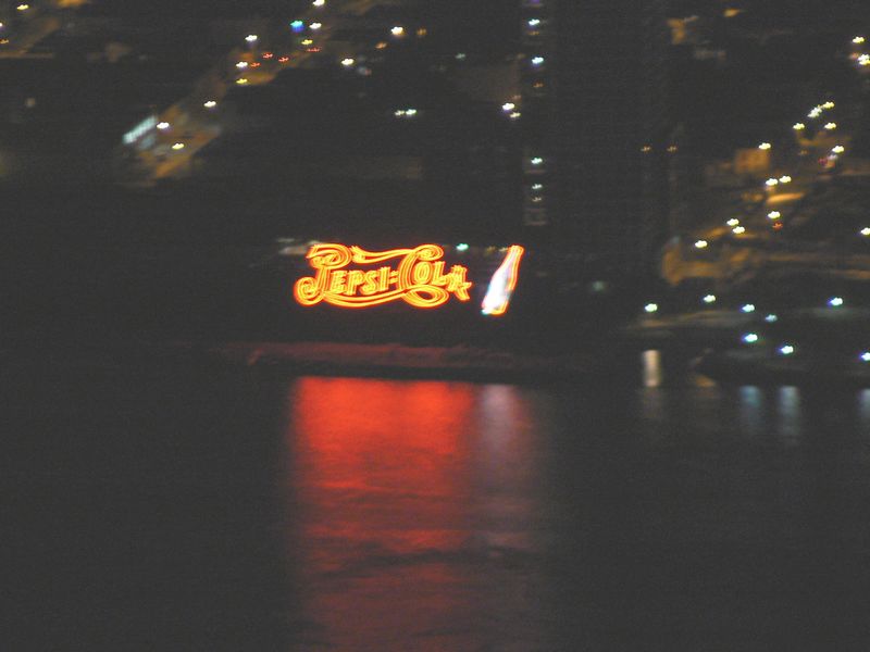 Vu de l Empire State Building: Enseigne du Queens Pepsi Cola vu de l Empire State Bulding